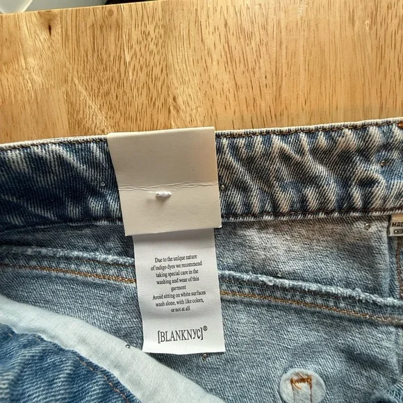 NWT Blank NYC Light Blue Wide Leg Jeans with Pearl Details on front and back - Picture 6 of 12